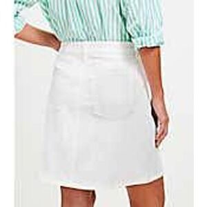 Ann Taylor LOFT White Quilted Mini Skirt High-Rise Button‎ Front - Size 0